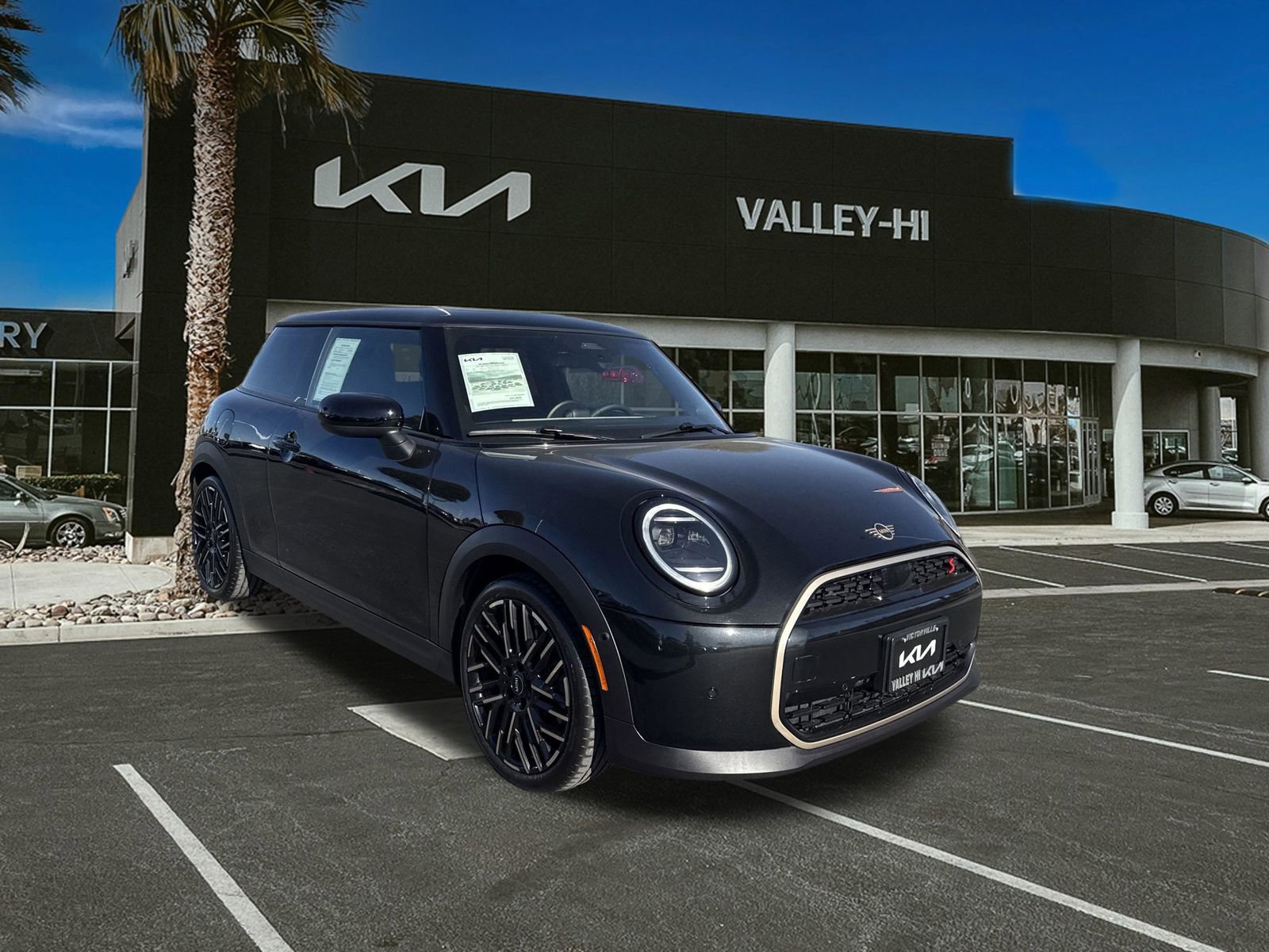 Used 2025 MINI Cooper S image 2