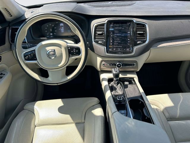 Used 2022 Volvo XC90 T6 Inscription w/ Lounge Package AWD/4WD image 14