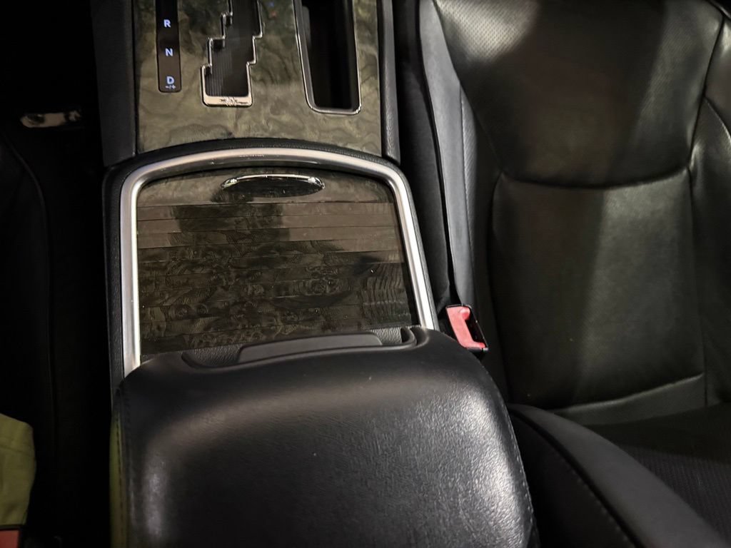 Used 2011 Chrysler 300 C w/ Sound Group RWD image 21