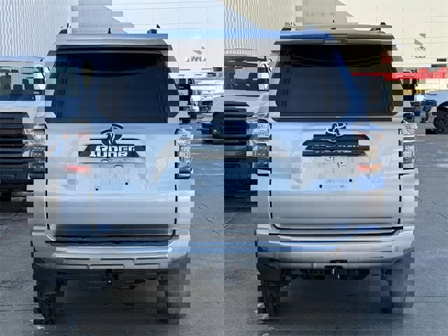 Used 2022 Toyota 4Runner TRD Off-Road image 5