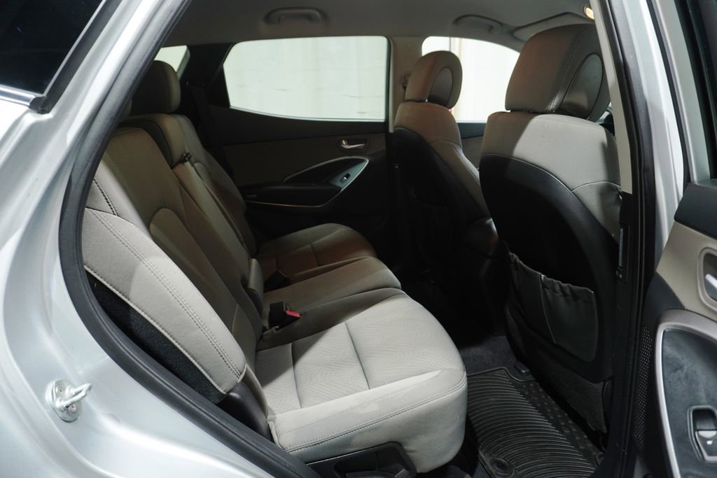 Used 2017 Hyundai Santa Fe Sport image 16