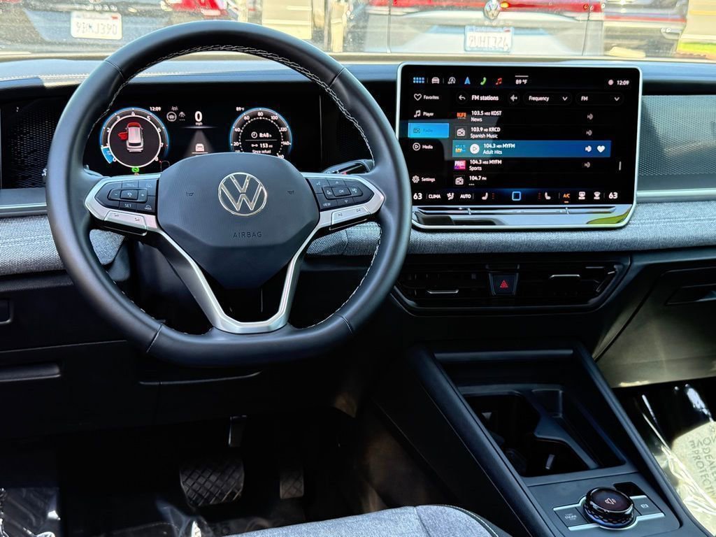 Used 2025 Volkswagen Tiguan S w/ 18" Wheel Package FWD image 24
