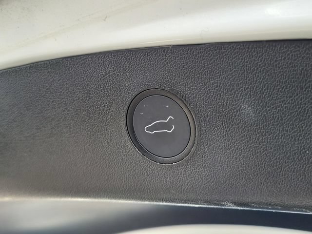 Used 2022 Tesla Model 3 Performance AWD/4WD image 8