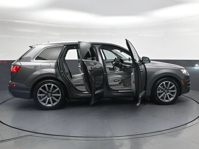 Used 2018 Audi Q7 3.0T Prestige AWD/4WD image 42