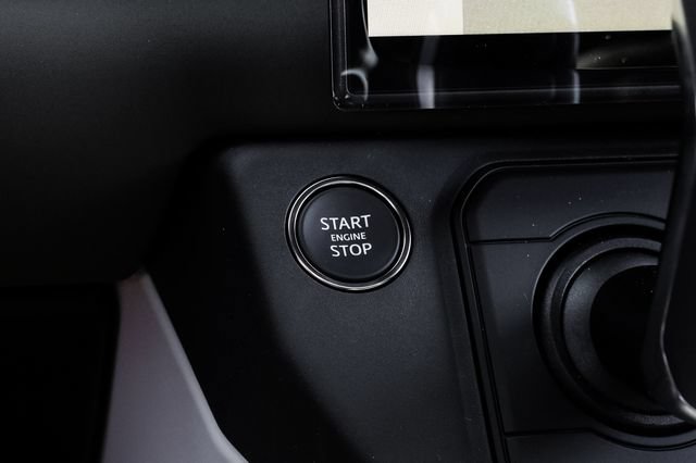 New 2026 Land Rover Defender 110 X-Dynamic SE AWD/4WD image 25