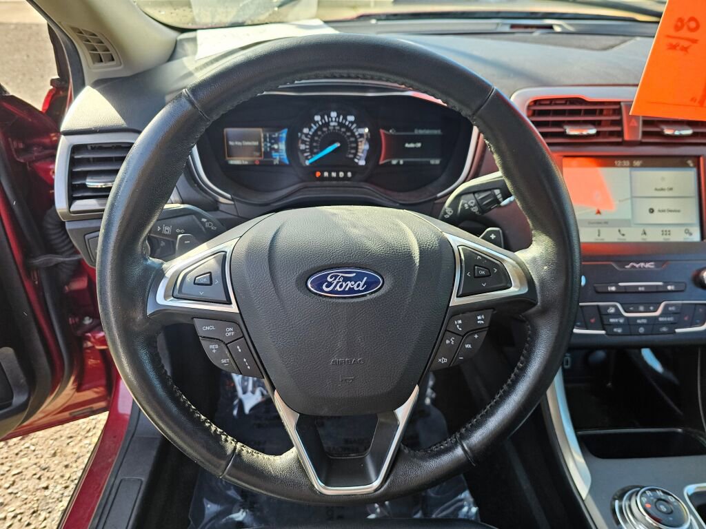 Used 2019 Ford Fusion SEL image 26