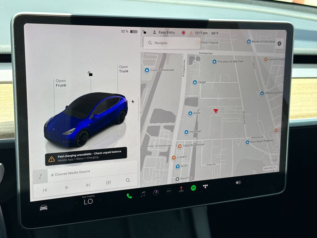 Used 2023 Tesla Model Y Performance AWD/4WD image 17