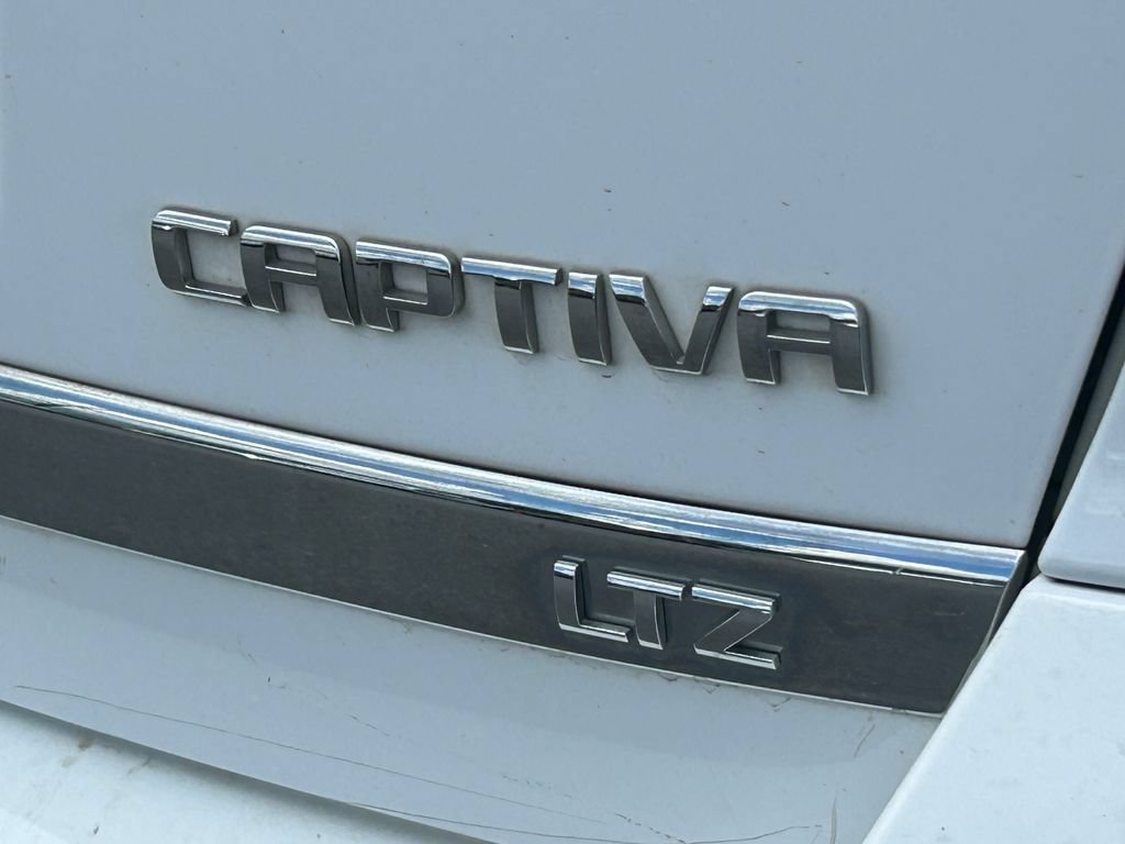Used 2012 Chevrolet Captiva Sport LTZ AWD/4WD image 7