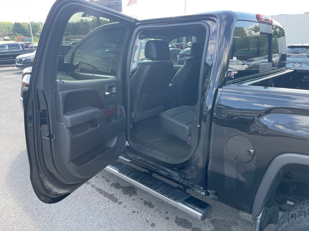 Used 2017 GMC Sierra 1500 SLT w/ SLT Premium Package AWD/4WD image 14