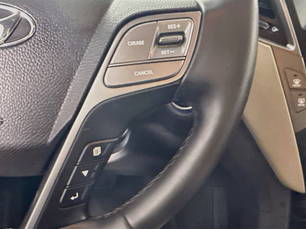 Used 2017 Hyundai Santa Fe Sport FWD image 21
