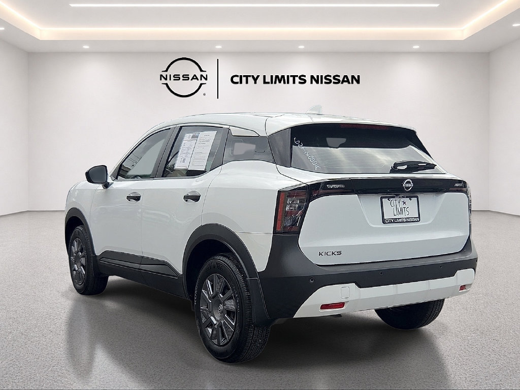 Used 2025 Nissan Kicks S FWD image 4