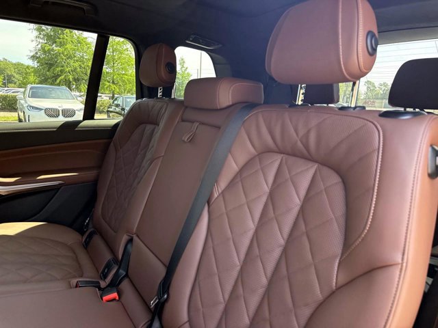 Certified 2026 BMW X7 xDrive40i AWD/4WD image 16