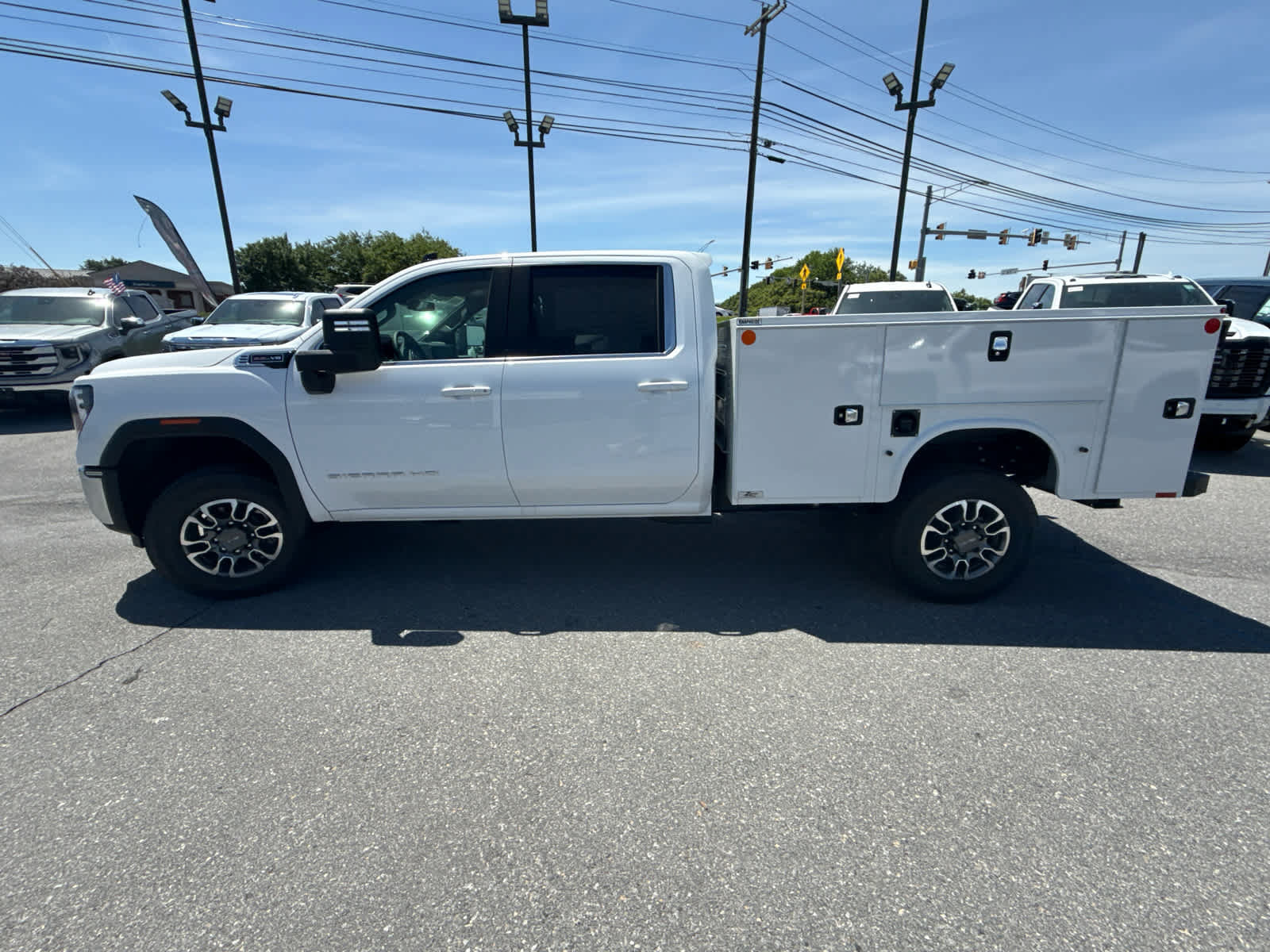 New 2026 GMC Sierra 3500 SLE w/ SLE Convenience Package AWD/4WD image 6