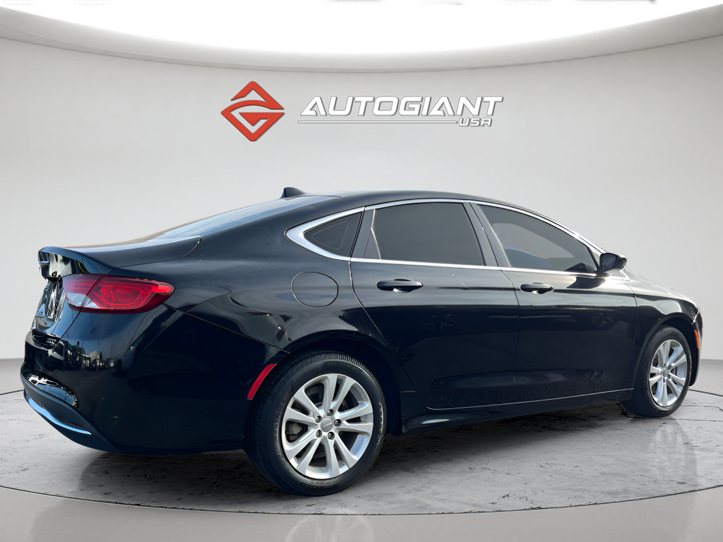 Used 2017 Chrysler 200 Limited Platinum FWD image 8