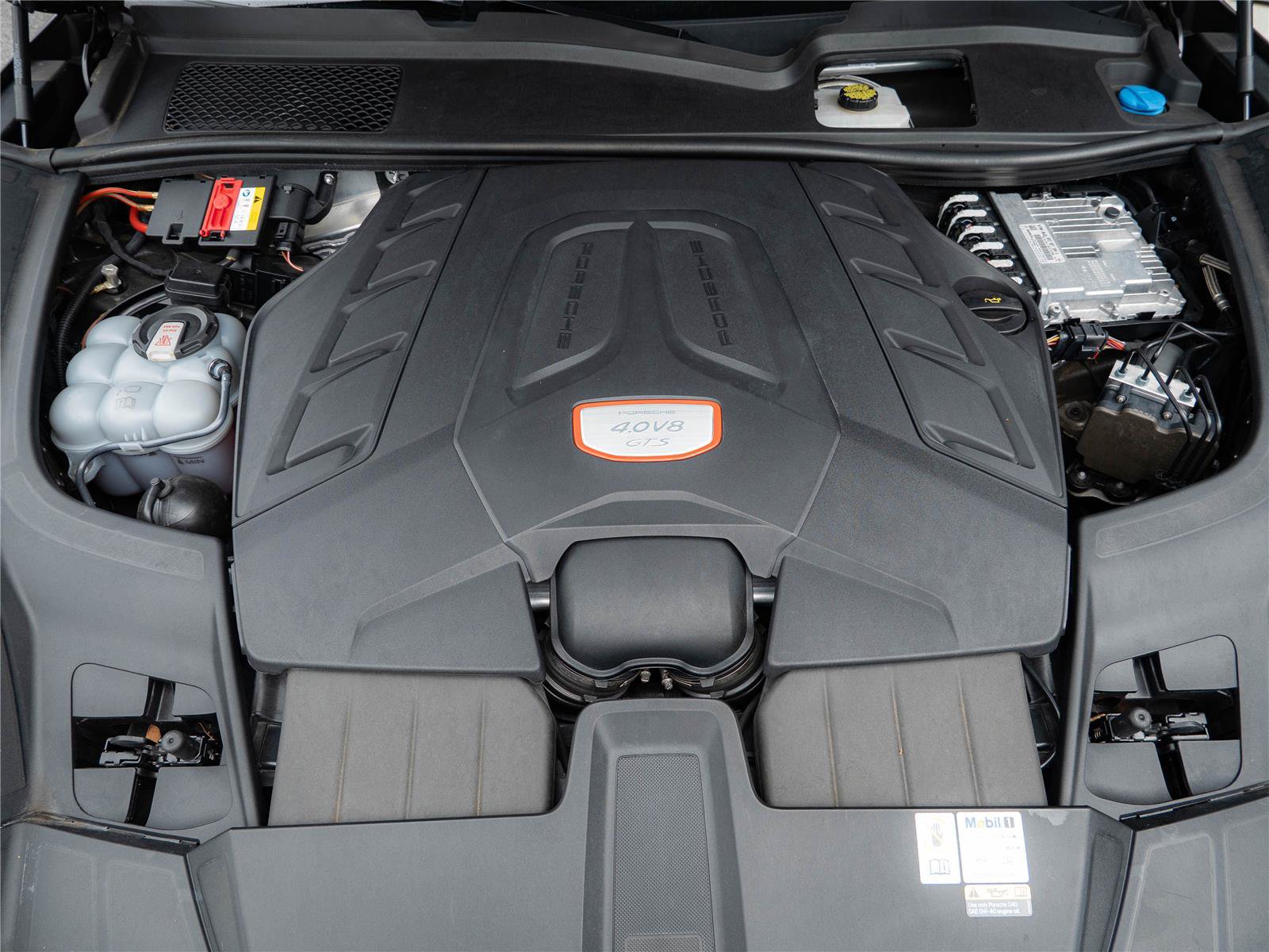 Certified 2023 Porsche Cayenne GTS AWD/4WD image 36