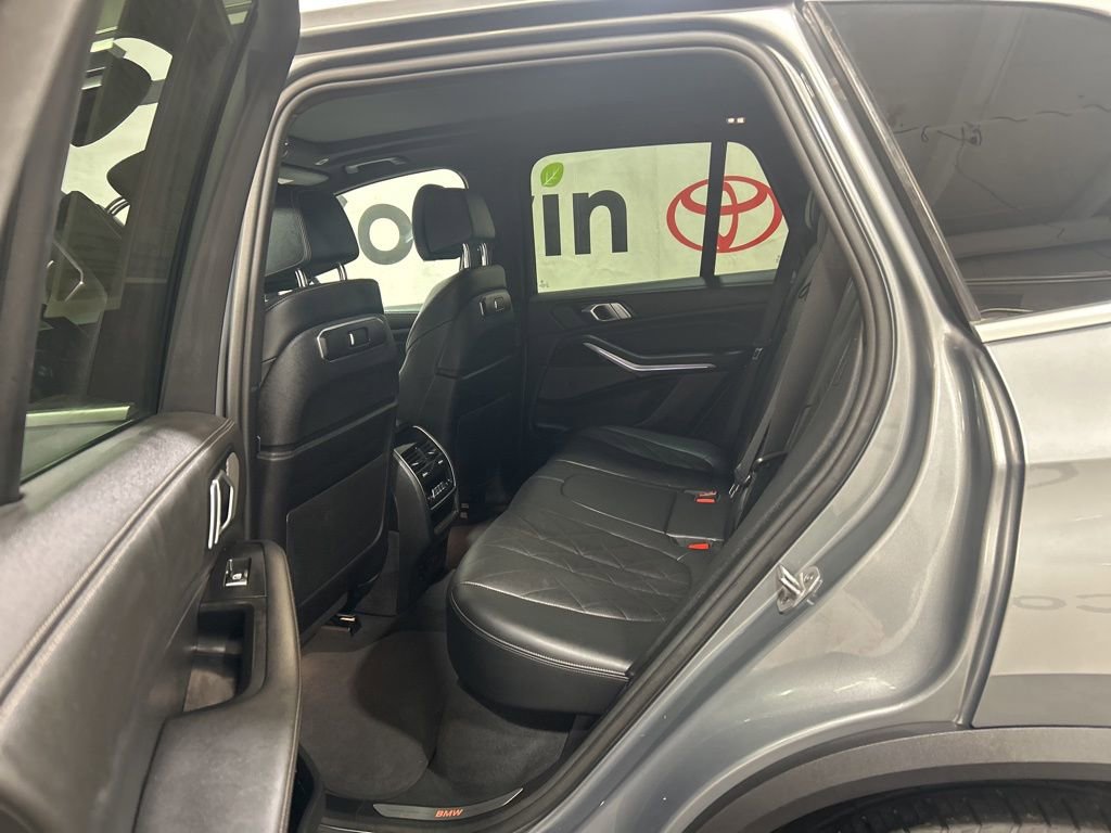 Used 2024 BMW X5 xDrive40i AWD/4WD image 18