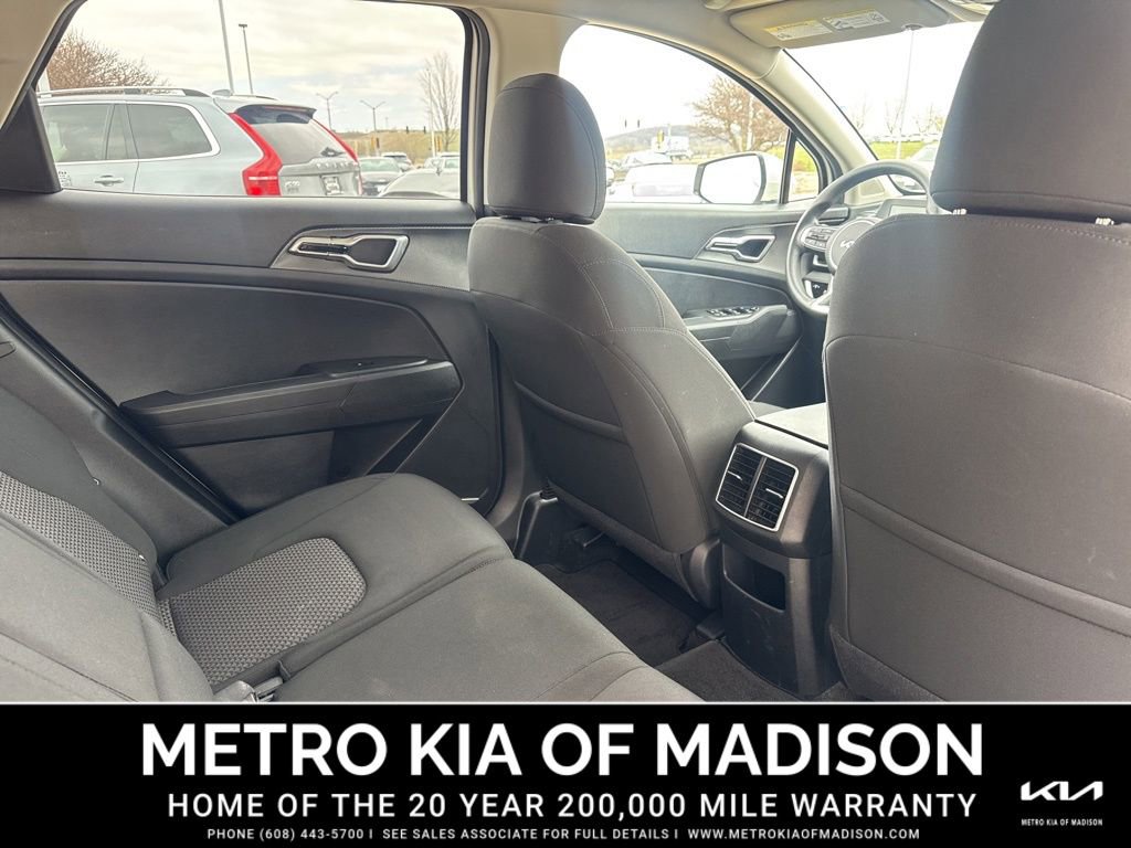 Used 2023 Kia Sportage LX AWD/4WD image 33