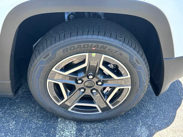 New 2026 Jeep Cherokee Laredo AWD/4WD image 11
