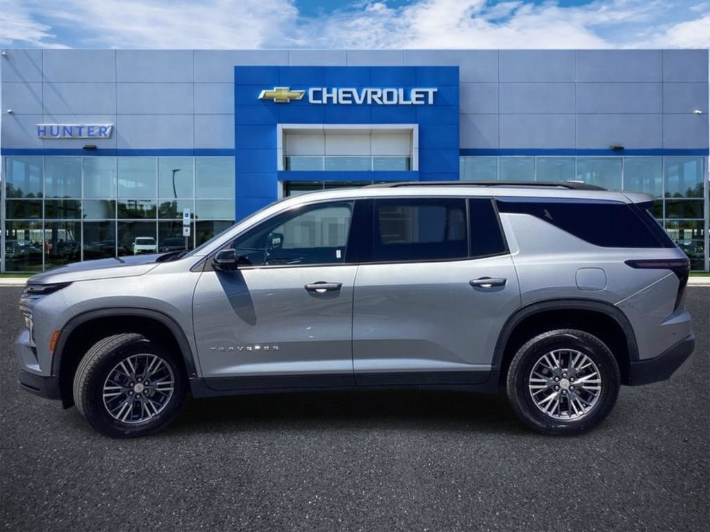 Used 2024 Chevrolet Traverse LT FWD image 5