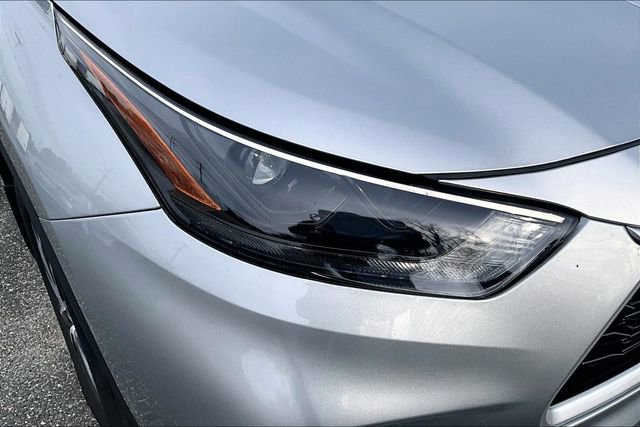 Used 2023 Toyota Highlander L image 33