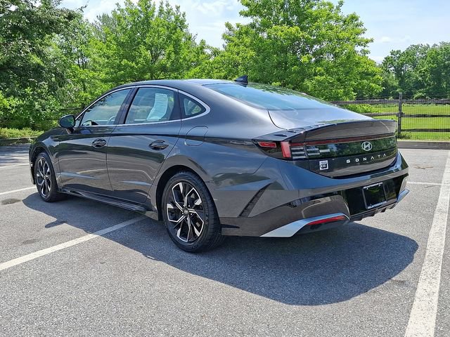 Used 2024 Hyundai Sonata SEL FWD image 4