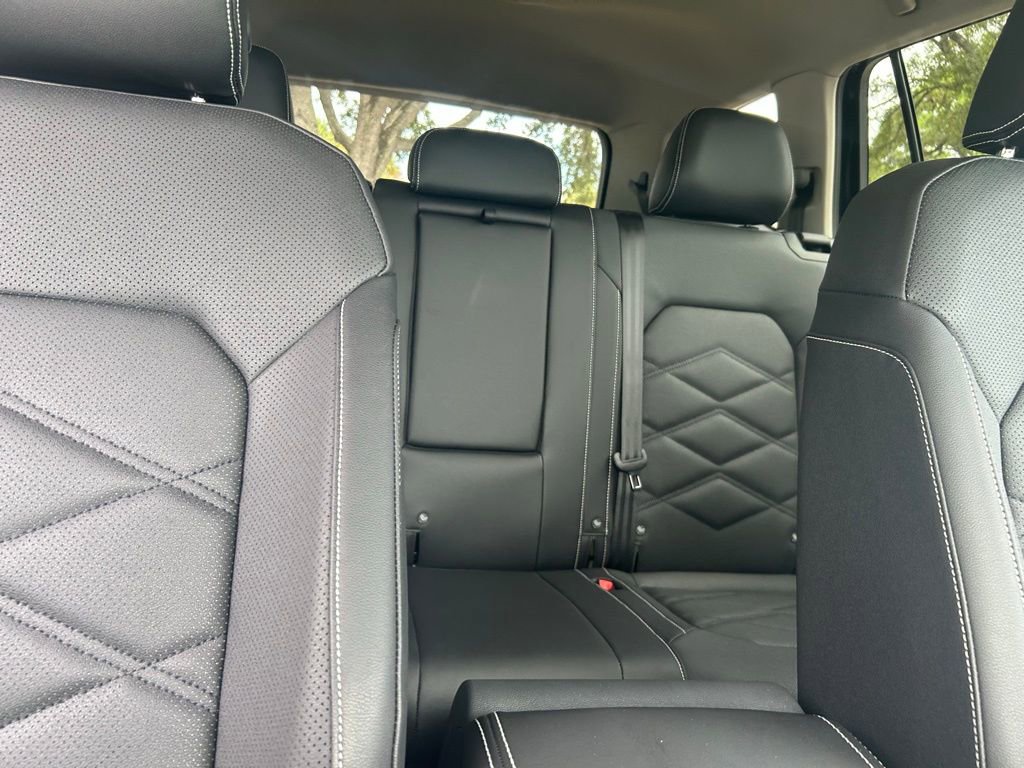 New 2026 Volkswagen Atlas SE image 32