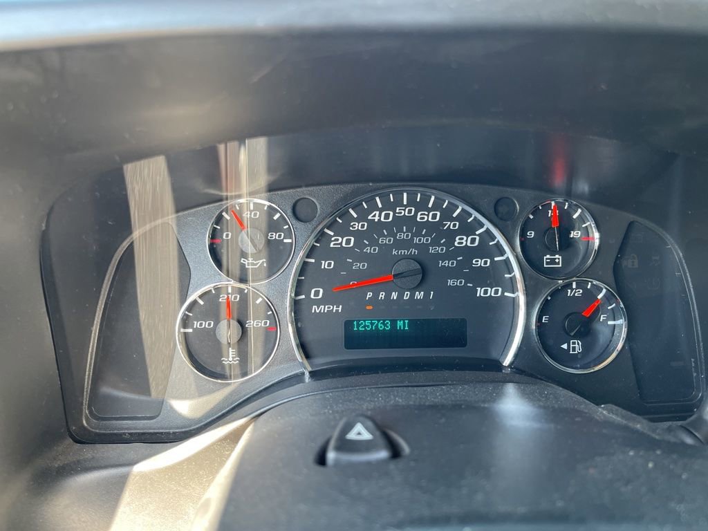 Used 2014 GMC Savana 2500 RWD image 11