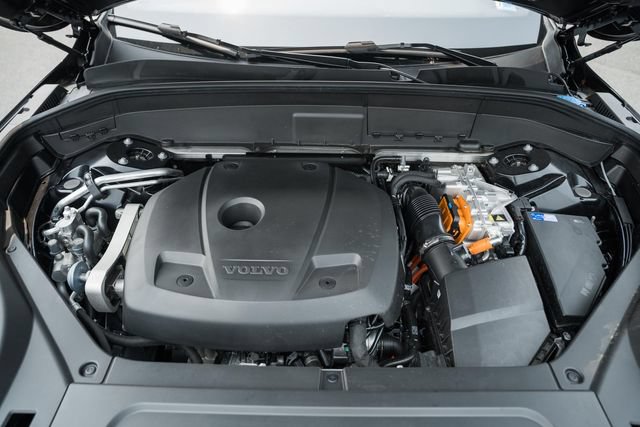 New 2026 Volvo XC90 T8 Plus w/ Protection Package Premier AWD/4WD image 19