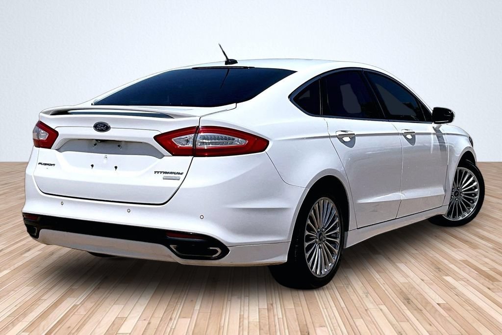 Used 2016 Ford Fusion Titanium FWD image 2