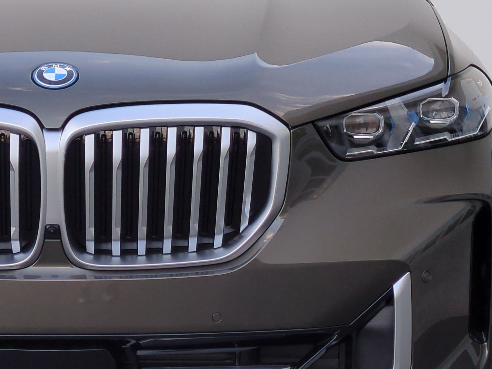 New 2026 BMW X5 xDrive50e AWD/4WD image 6