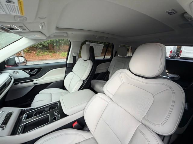 New 2026 Lincoln Aviator Reserve image 13