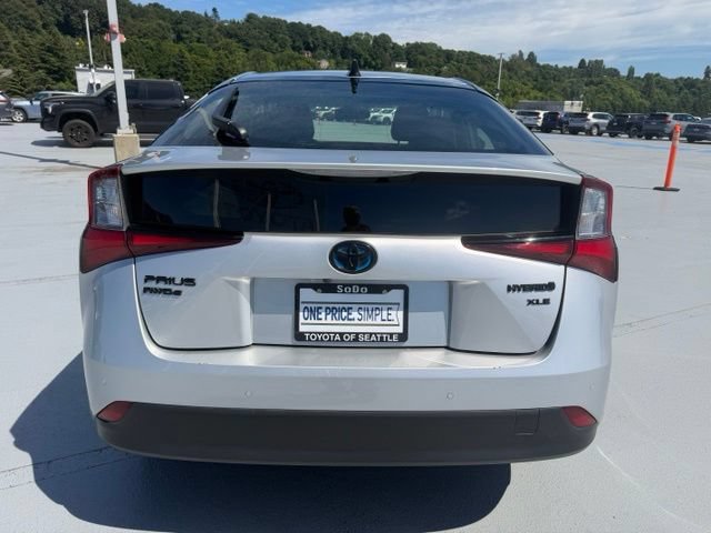 Certified 2022 Toyota Prius AWD image 7