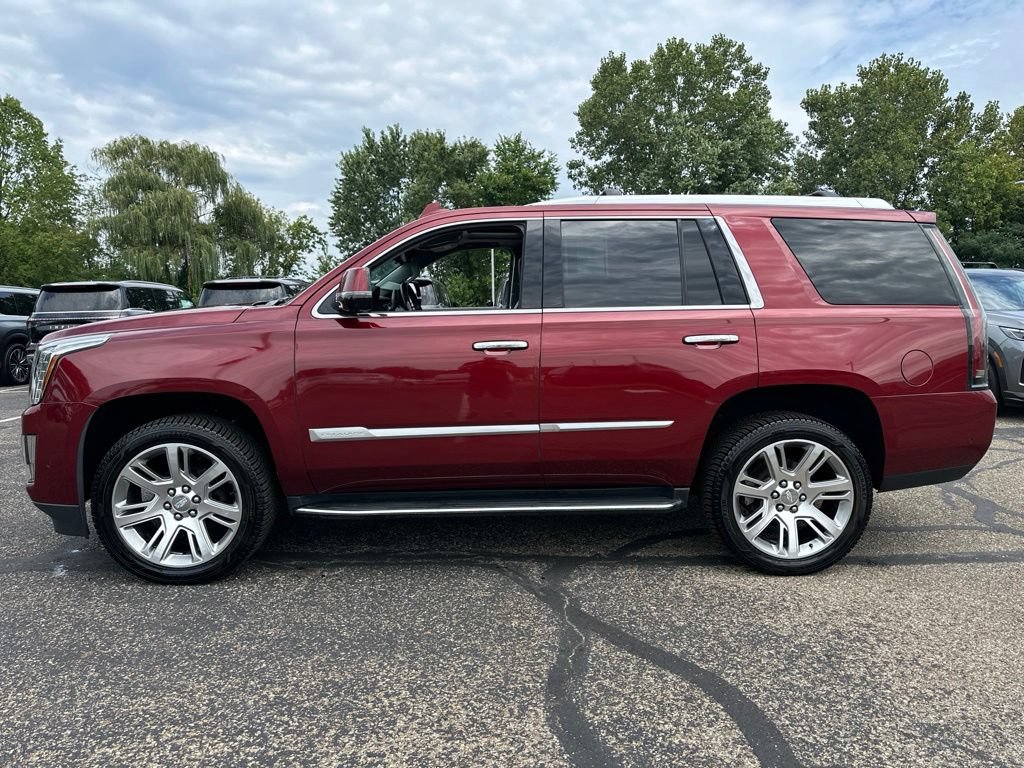 Used 2020 Cadillac Escalade Luxury AWD/4WD image 11