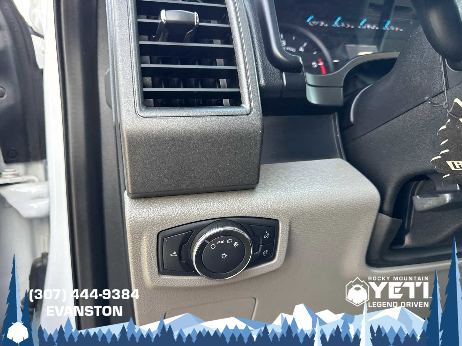 Used 2021 Ford F350 XL w/ Power Equipment Group AWD/4WD image 24
