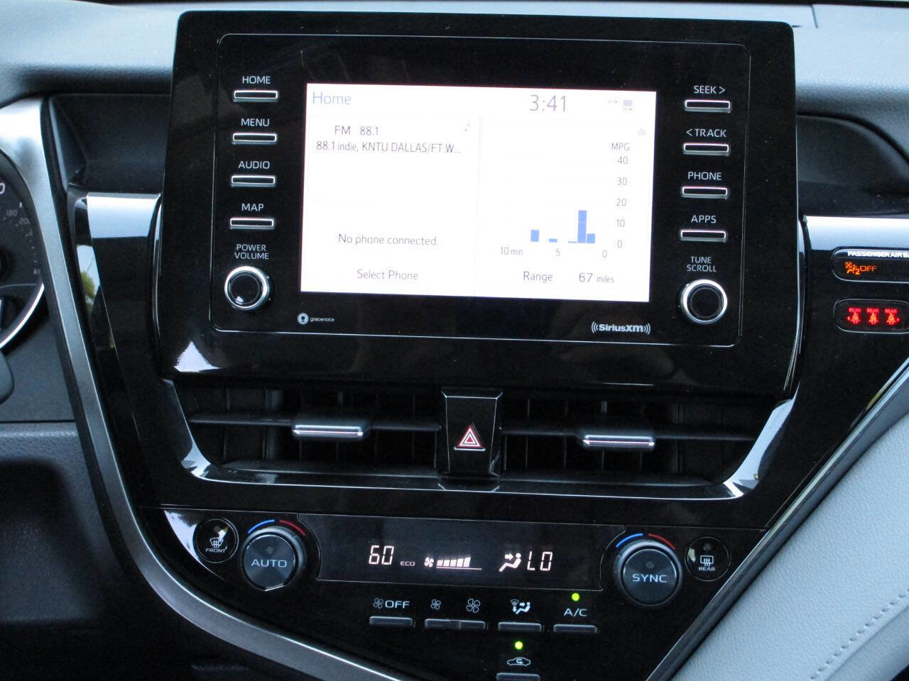 Used 2023 Toyota Camry LE FWD image 17