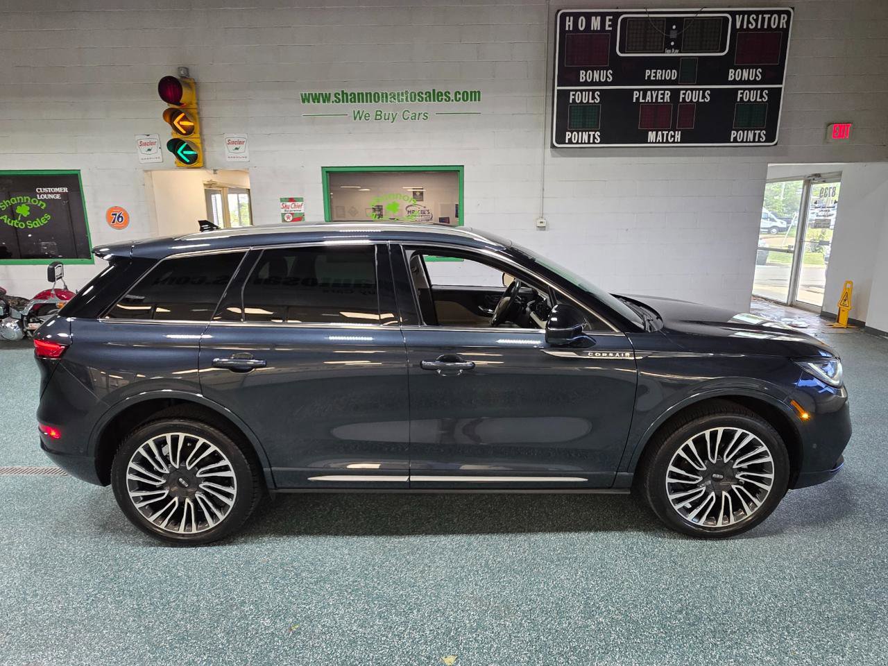 Used 2021 Lincoln Corsair Reserve w/ Equipment Group 201A AWD/4WD image 5