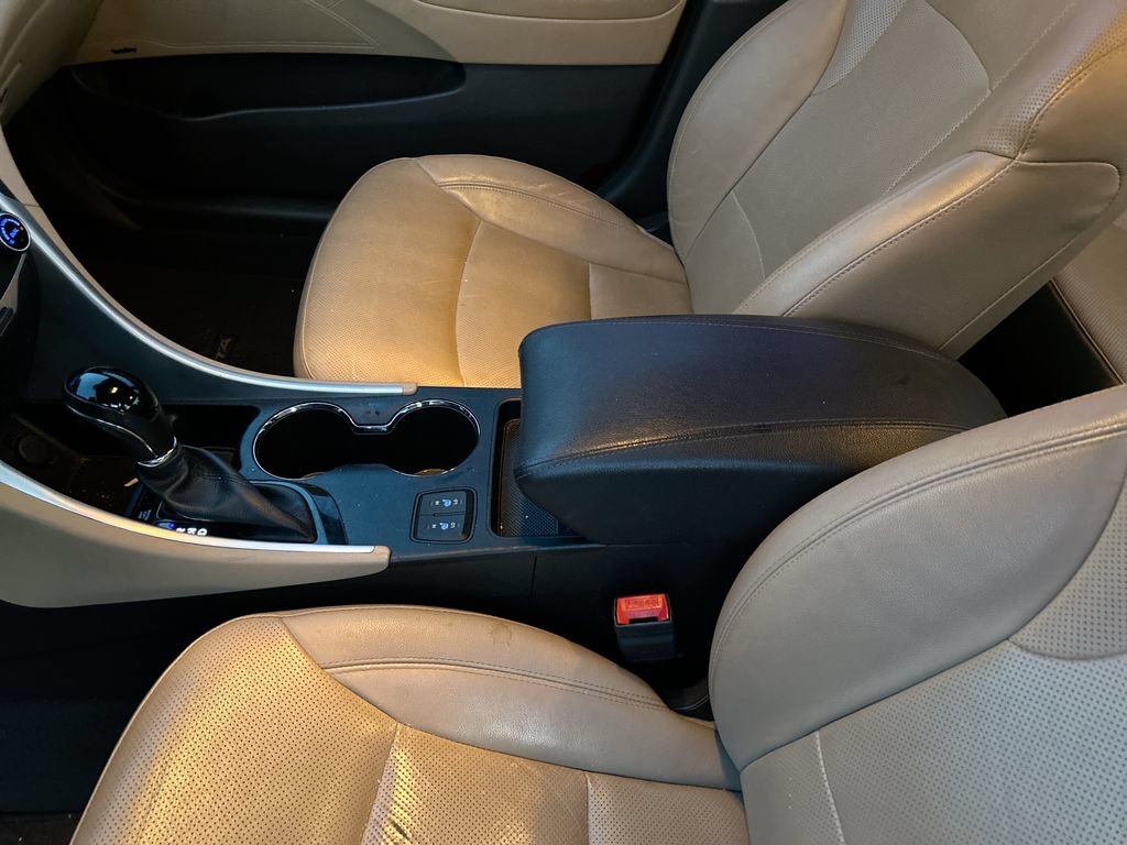 Used 2013 Hyundai Sonata Limited FWD image 29