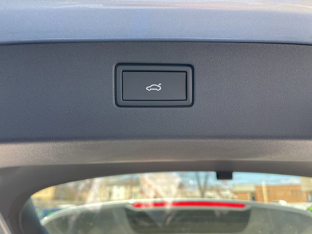 New 2026 Volkswagen Tiguan SE AWD/4WD image 16