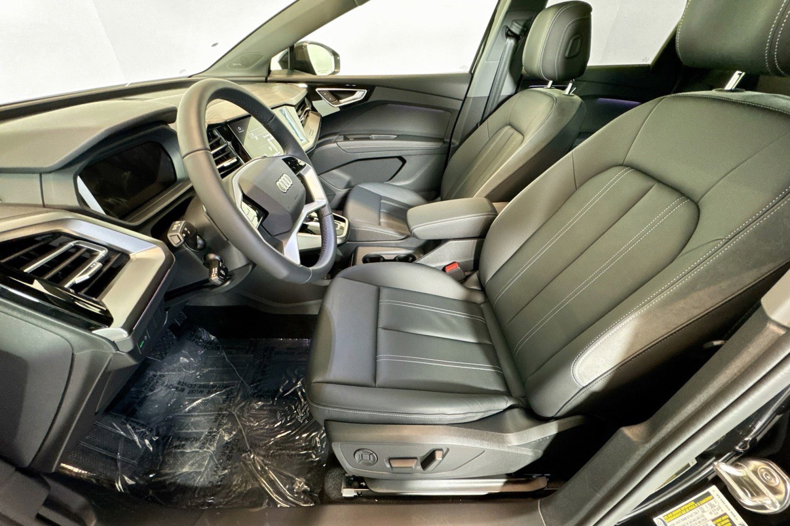 New 2026 Audi Q4 e-tron Premium Plus image 18