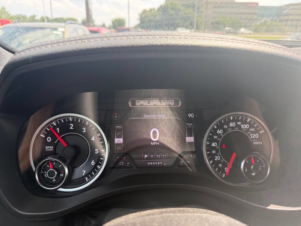 Used 2022 RAM 1500 Laramie AWD/4WD image 9