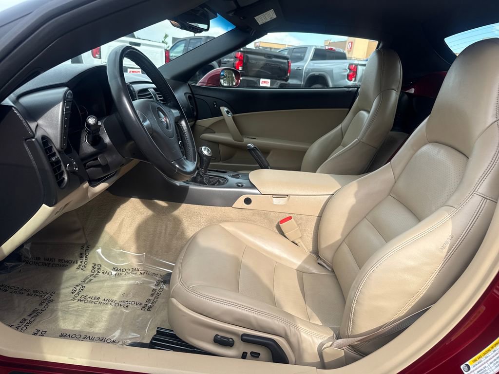 Used 2006 Chevrolet Corvette Convertible w/ Preferred Equipment Group RWD image 9