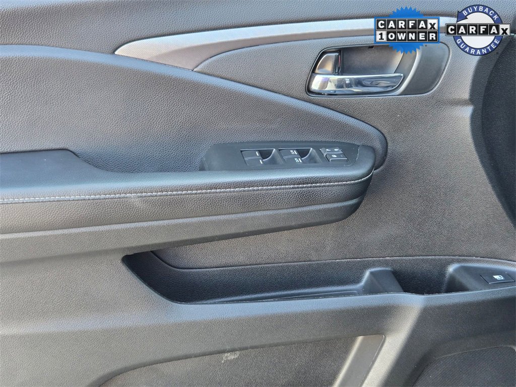 Used 2023 Honda Ridgeline Sport image 11