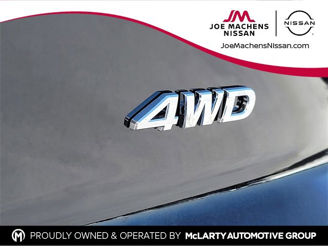 New 2025 Nissan Pathfinder SV image 12