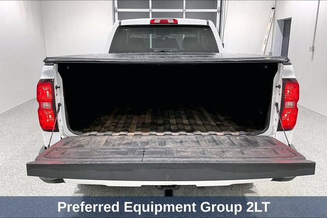 Used 2018 Chevrolet Silverado 1500 LT w/ Redline Edition AWD/4WD image 10