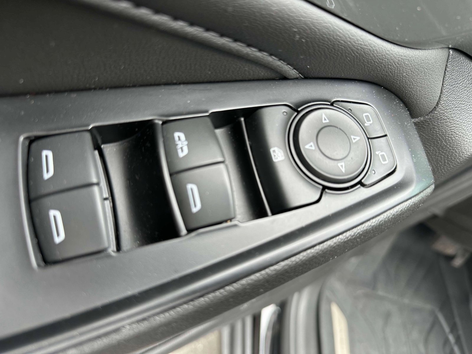 Certified 2022 Chevrolet Traverse LT image 17