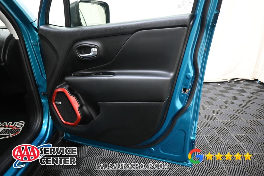 Used 2021 Jeep Renegade Trailhawk w/ Sun & Sound Group AWD/4WD image 27