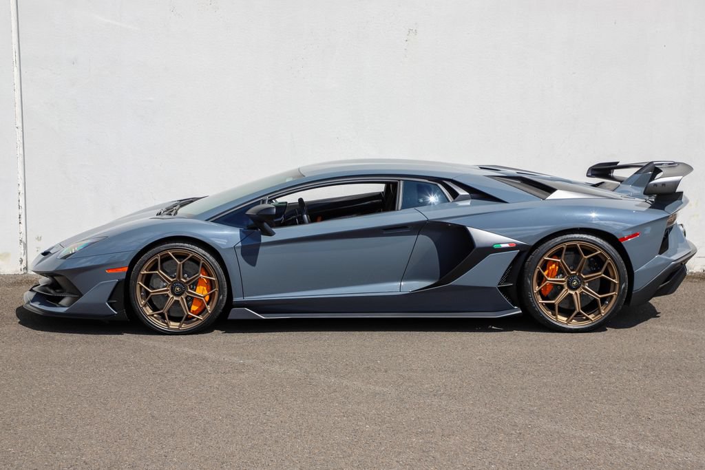 Used 2019 Lamborghini Aventador SVJ AWD/4WD image 27