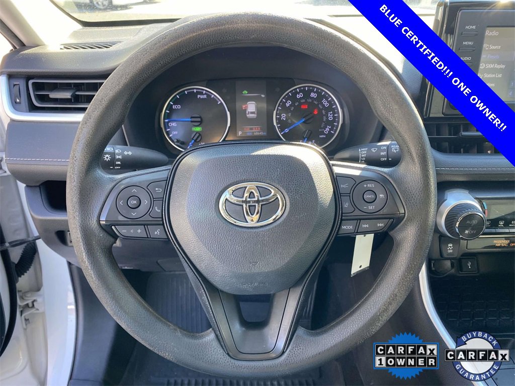 Used 2021 Toyota RAV4 LE image 18