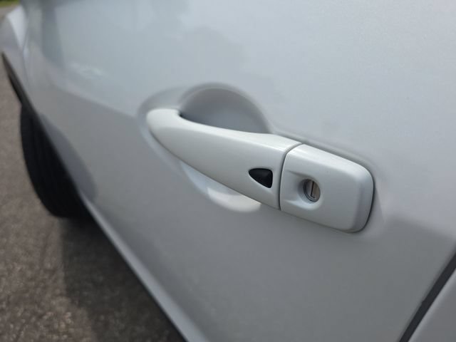 Certified 2023 Nissan Kicks SV FWD image 29