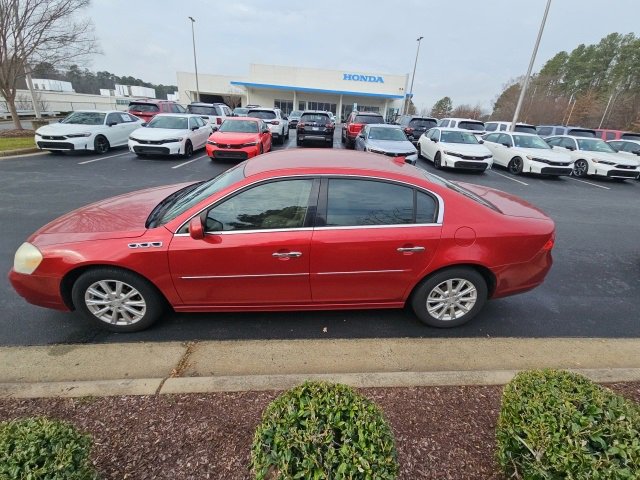 Used 2011 Buick Lucerne CXL image 2